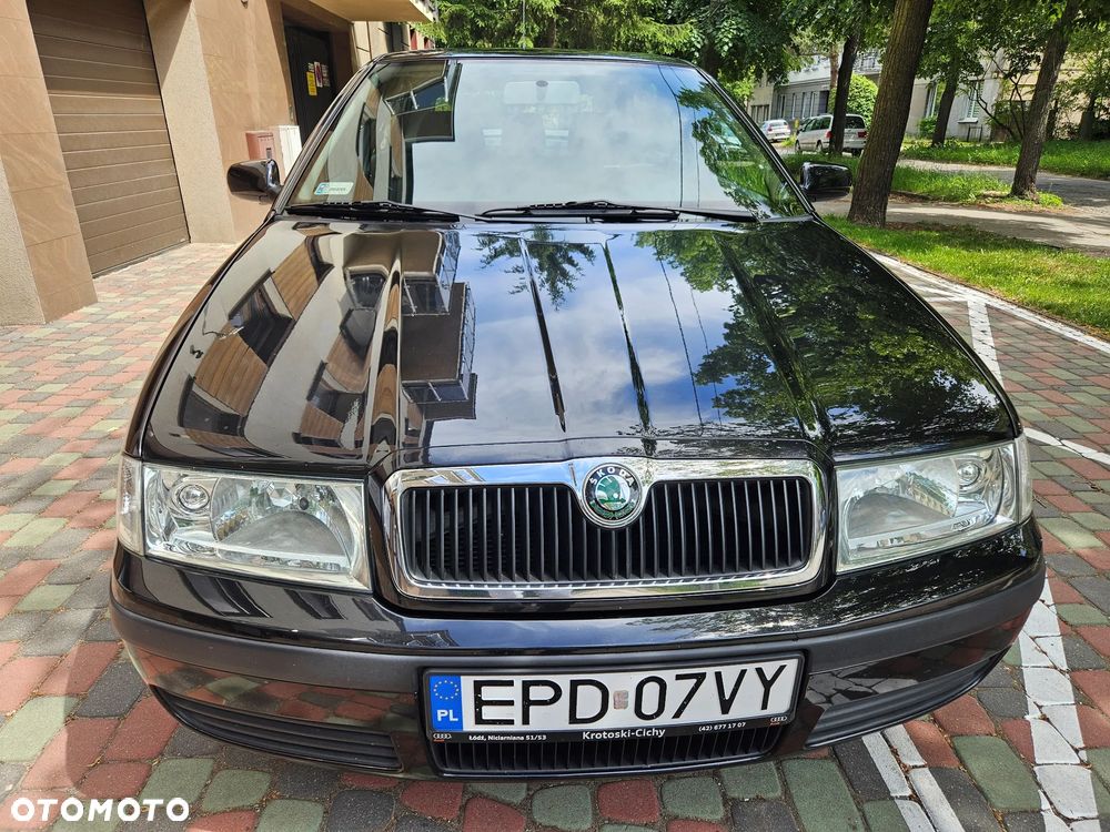 Skoda Octavia 1.6 Tour - 7