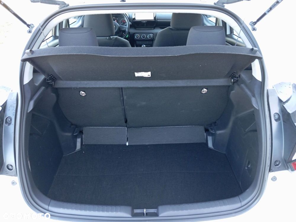 Toyota Yaris 1.5 Comfort - 21