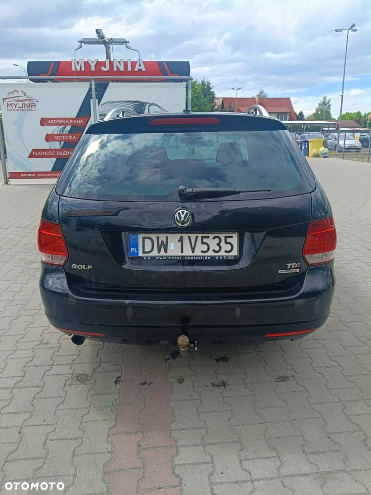Volkswagen Golf 1.6 TDI DPF Highline - 9
