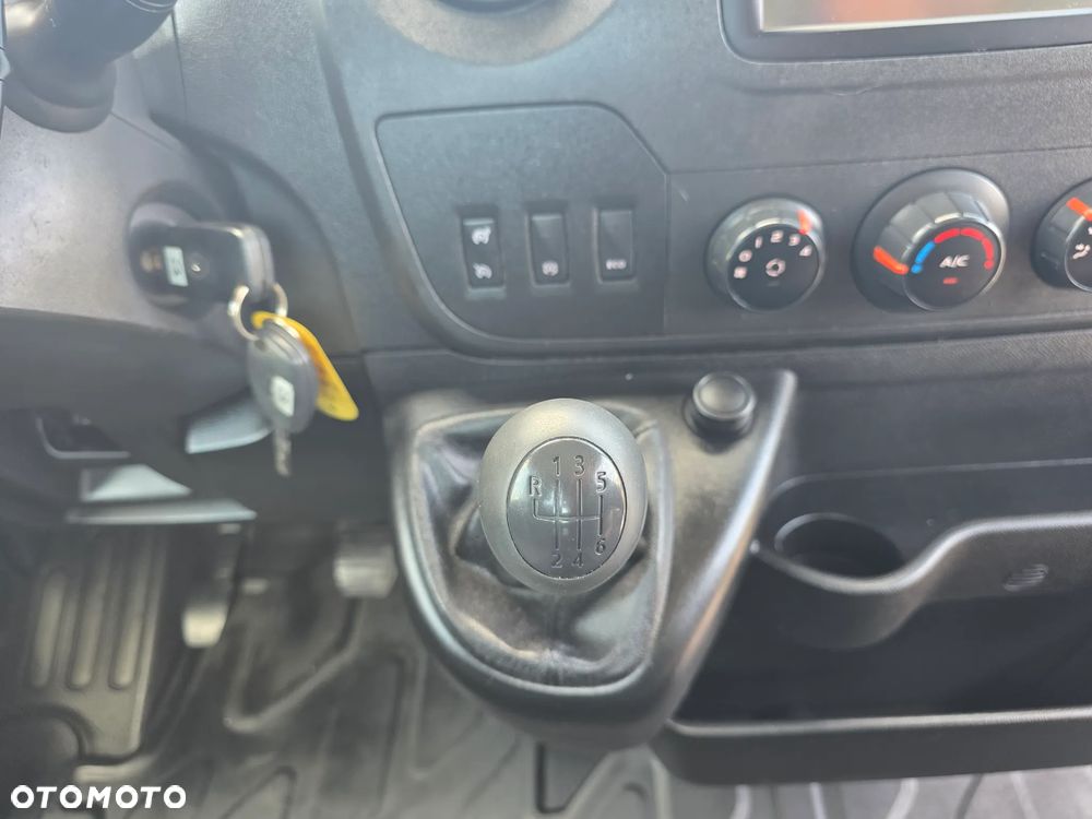Renault MASTER 2,3 DCI 165 KONNA SKRZYNIA 4,5M BLIŻNIAKI DO 3,5T 144T/KM PRZEBIEGU KLIMA ROZSTAW OSI 4,3M GWARANCJA - 23