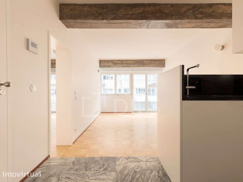 Apartamento T1 em renovado empreendimento na Baixa do Porto - Grande imagem: 4/46