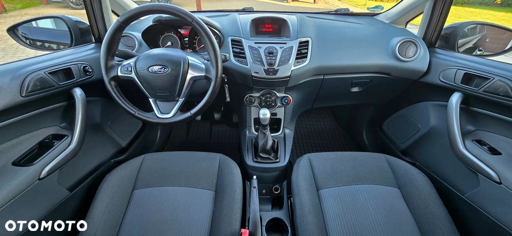 Ford Fiesta 1.4 Champions Edition - 21