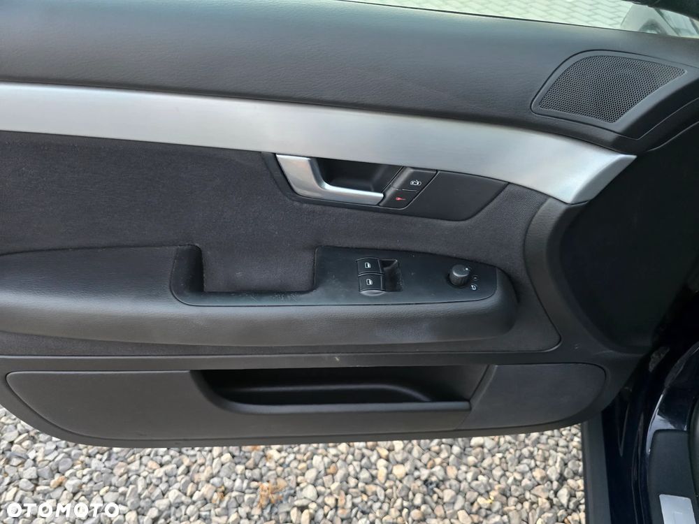 Audi A4 Avant 2.0 TDI DPF - 9