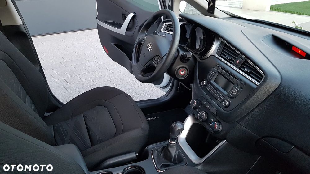 Kia Ceed 1.4 M - 10