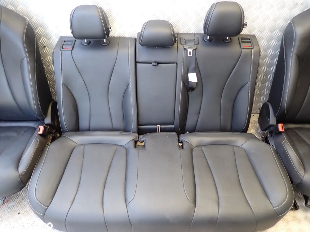 MG MG5  FOTEL PRZEDNI PRAWY / LEWY ORAZ KANAPA TYLNIA SKÓRA KOMPLET - 2