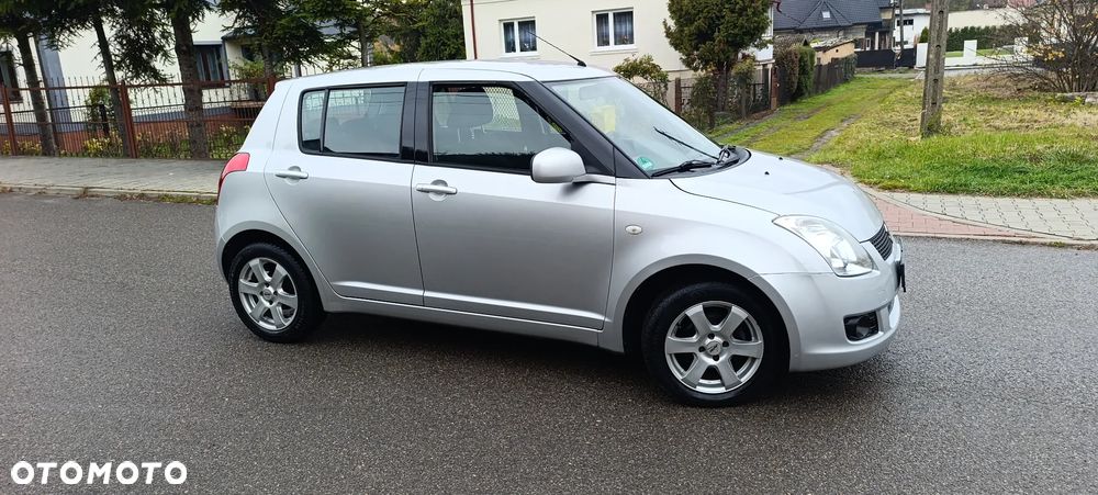 Suzuki Swift - 7