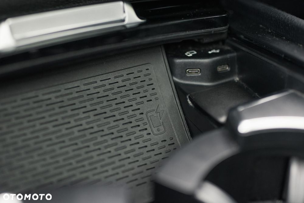 Mercedes-Benz GLE - 26