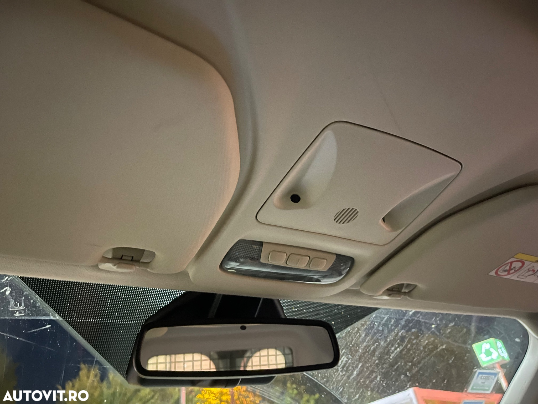 Ford Tourneo Courier 1.5 TDCi Trend - 20