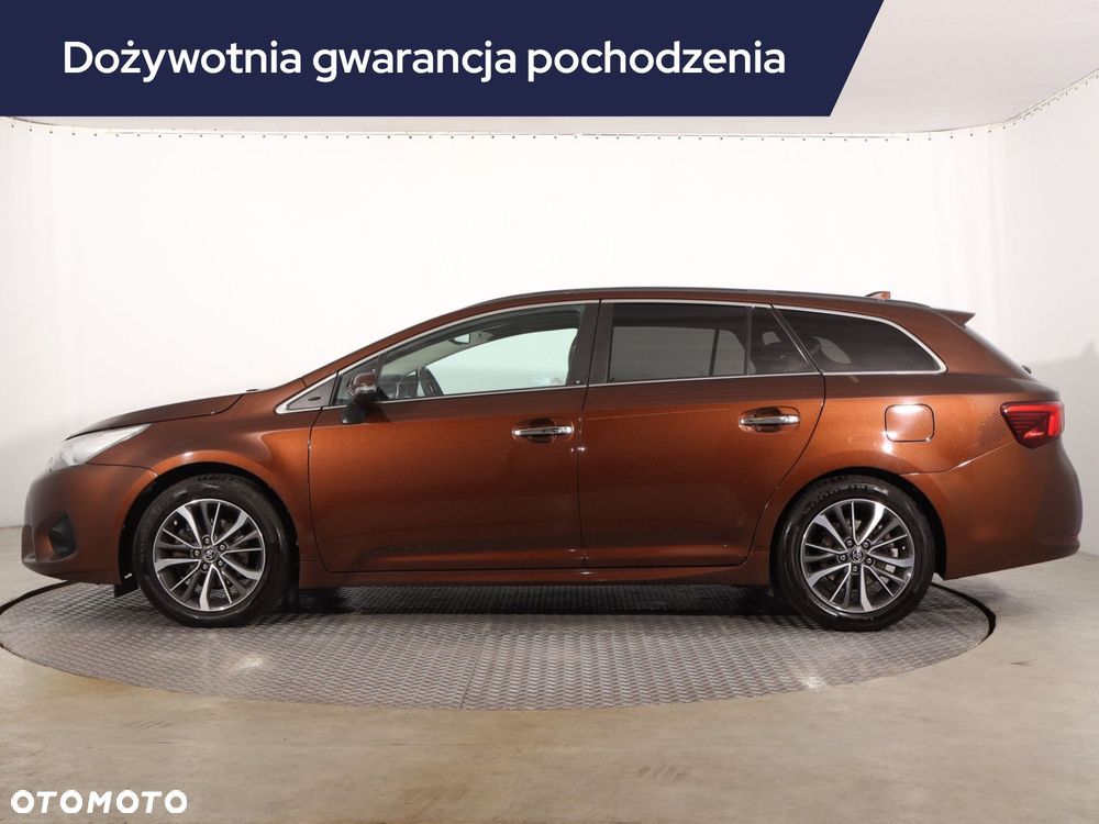 Toyota Avensis - 4
