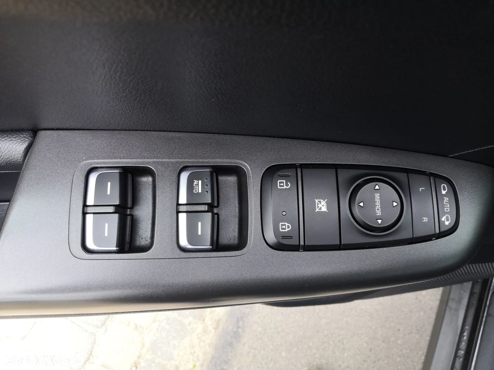 Kia Sportage 1.6 CRDI 2WD VISION - 23