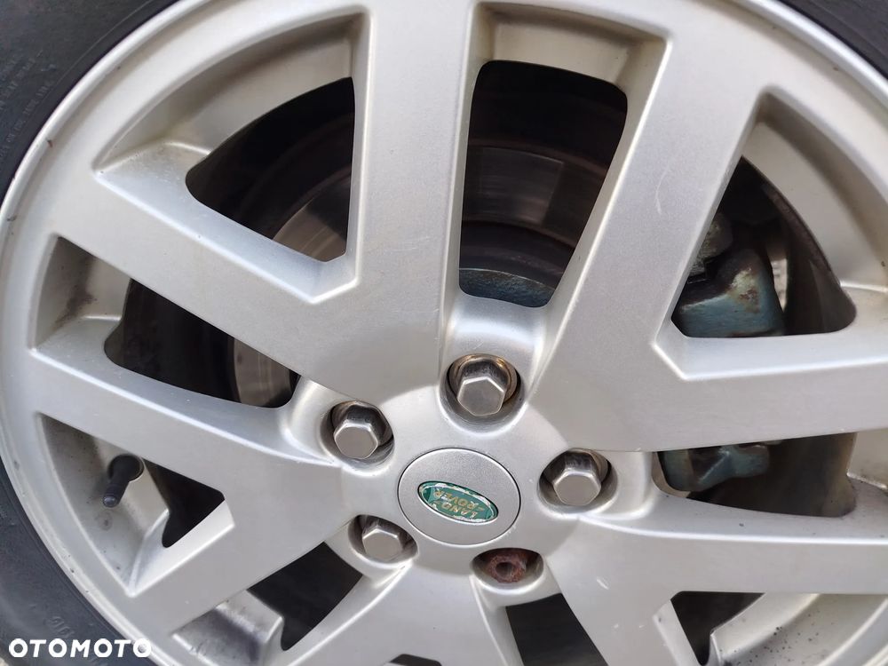 Land Rover Discovery - 25