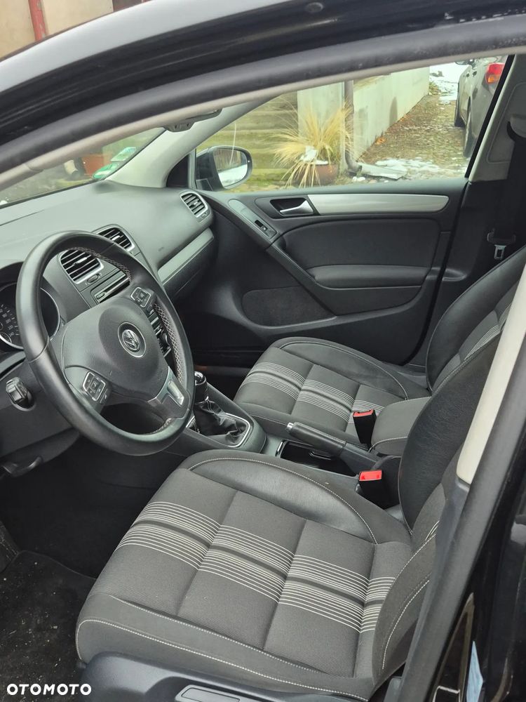 Volkswagen Golf 1.4 TSI MATCH - 11