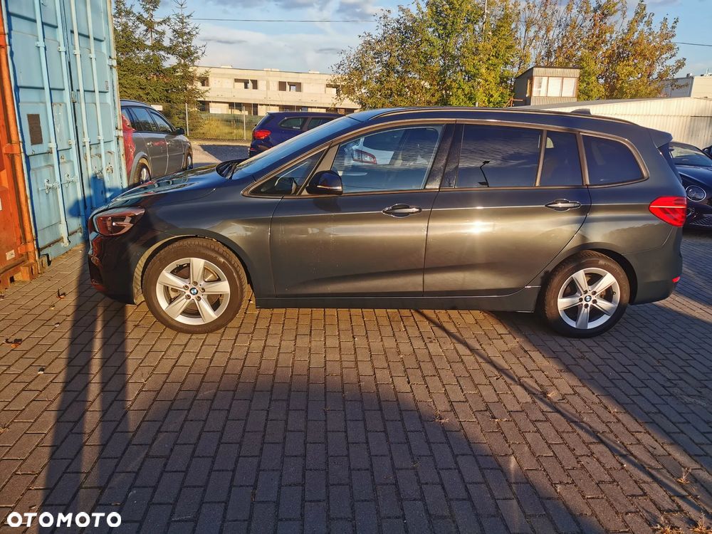 BMW Seria 2 218d xDrive - 4