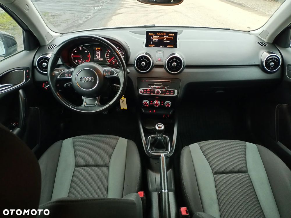 Audi A1 Sportback 1.6 TDI design - 9