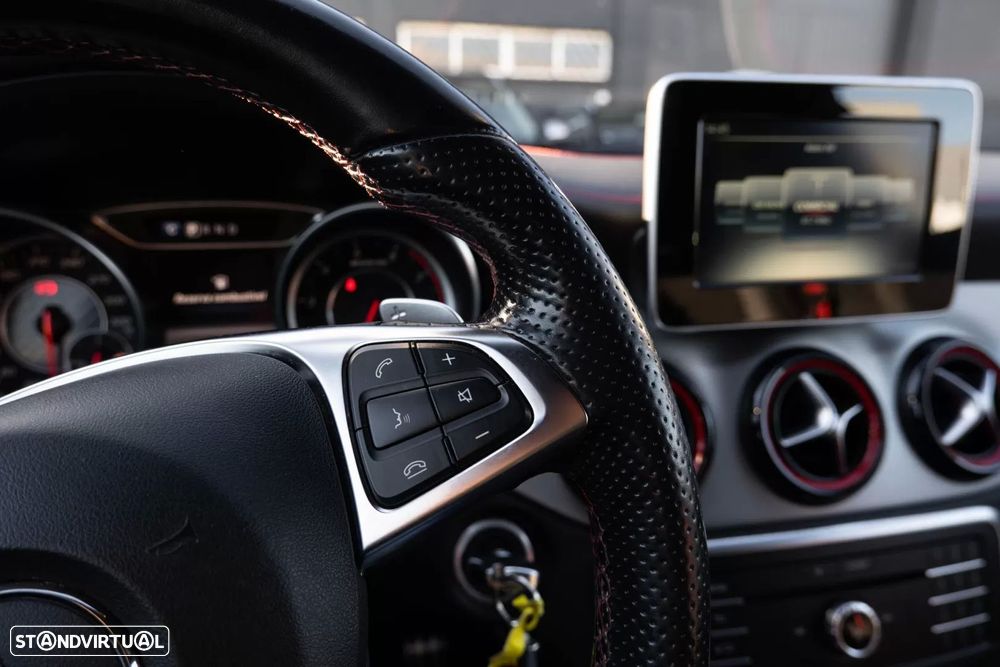 Mercedes-Benz CLA 45 AMG 4-Matic - 23