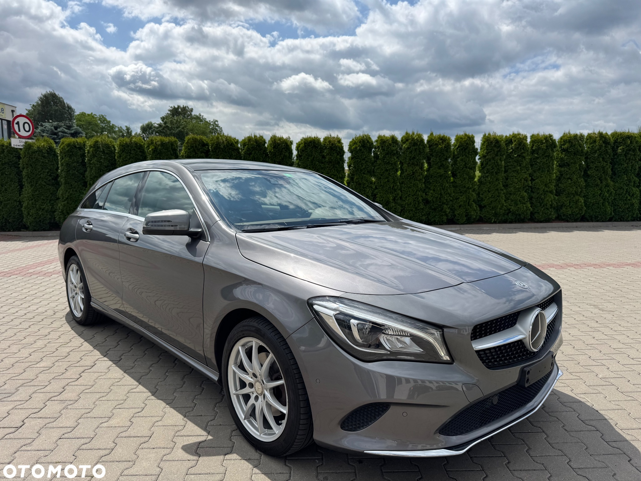 Mercedes-Benz CLA 220 d 4-Matic - 5