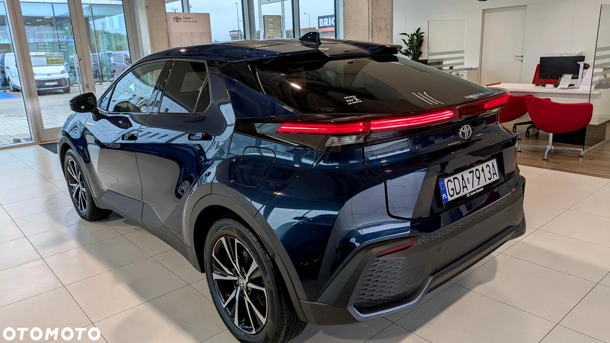 Toyota C-HR 1.8 Hybrid Style - 4