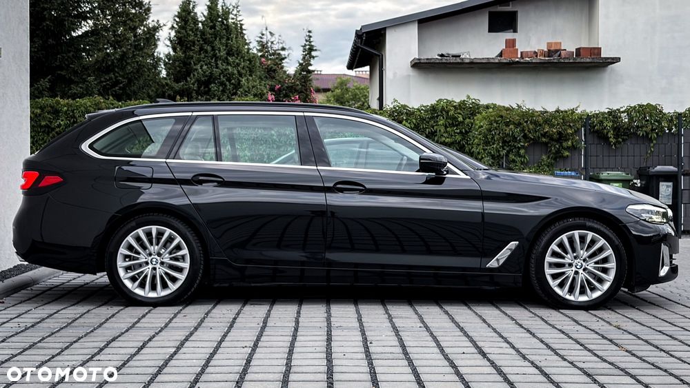 BMW Seria 5 520d xDrive Luxury Line - 4