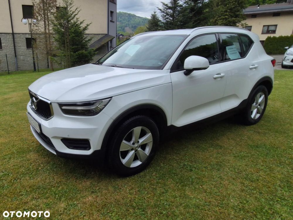 Volvo XC 40 T3 Momentum - 1