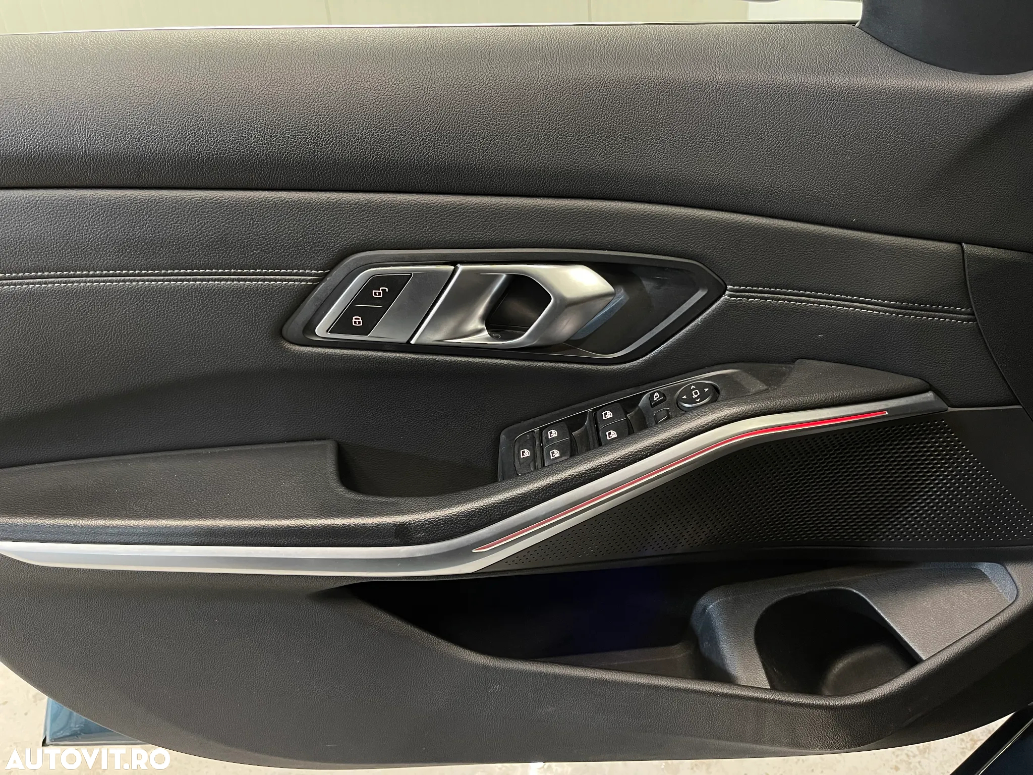 BMW Seria 3 320d xDrive AT Luxury Line - 28