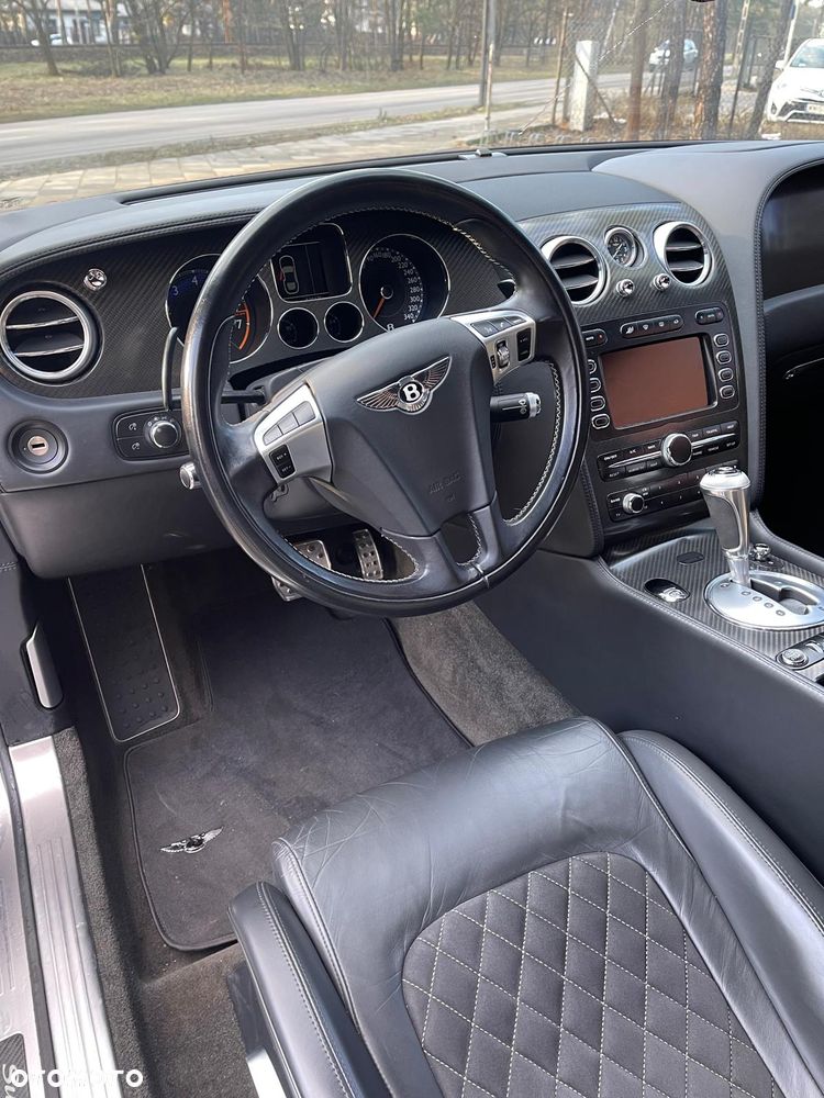 Bentley Continental GT - 13
