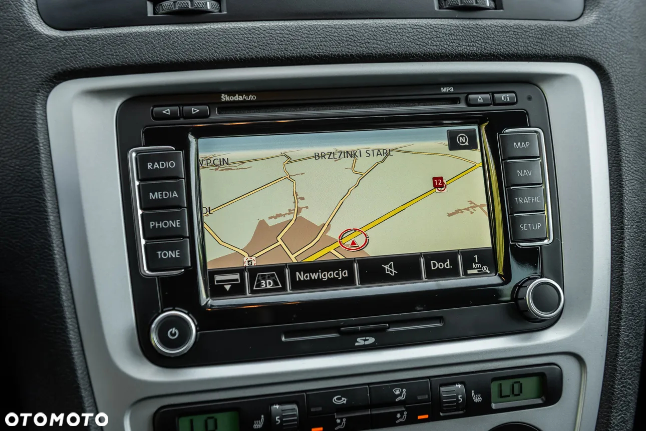 Skoda Octavia Combi 2.0 TSI RS - 19