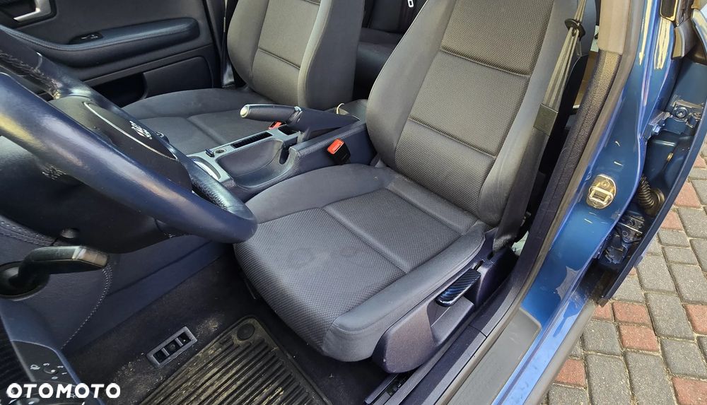AUDI A4 , Mask, Błotniki, Lampy, Srodek, Alufelgi w całosc - 17