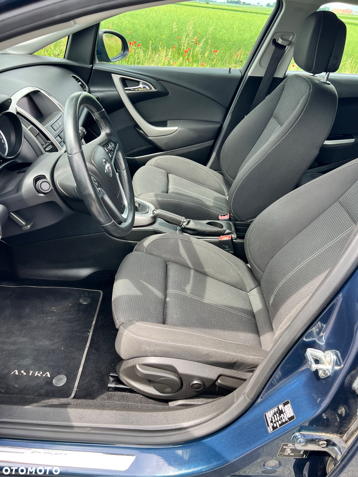 Opel Astra 1.6 Turbo Sports Tourer - 12