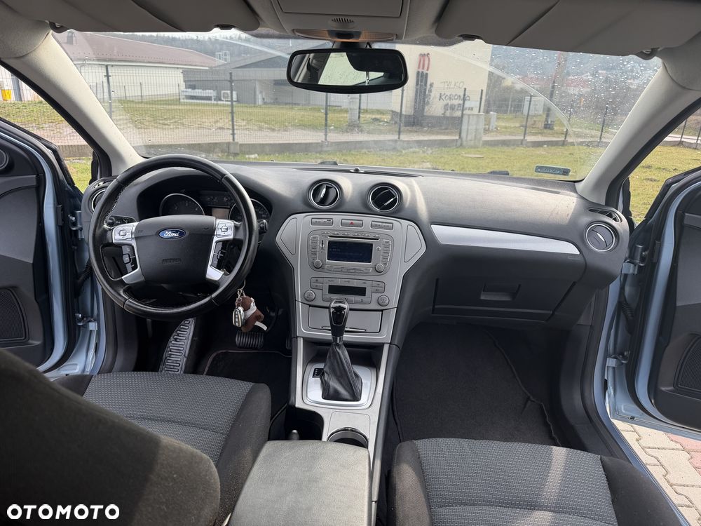 Ford Mondeo - 28