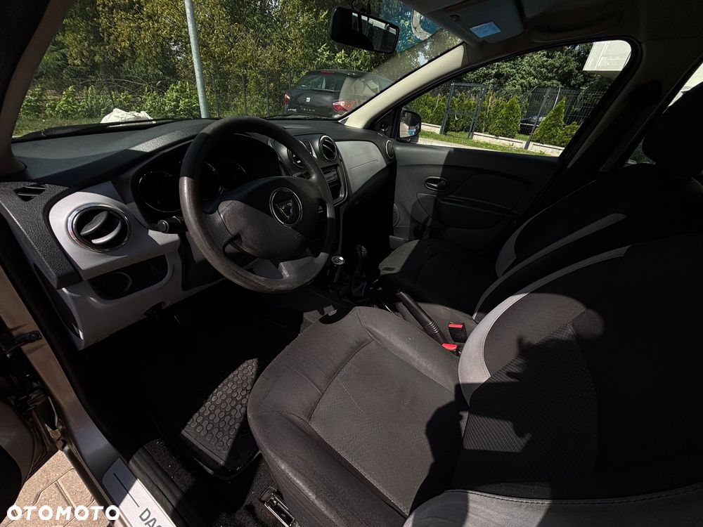 Dacia Logan 1.2 16V Access - 13