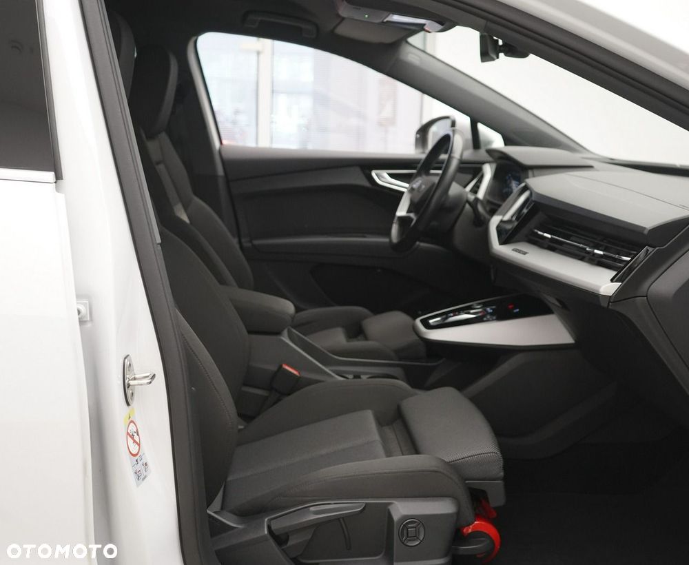 Audi Q4 e-tron - 21