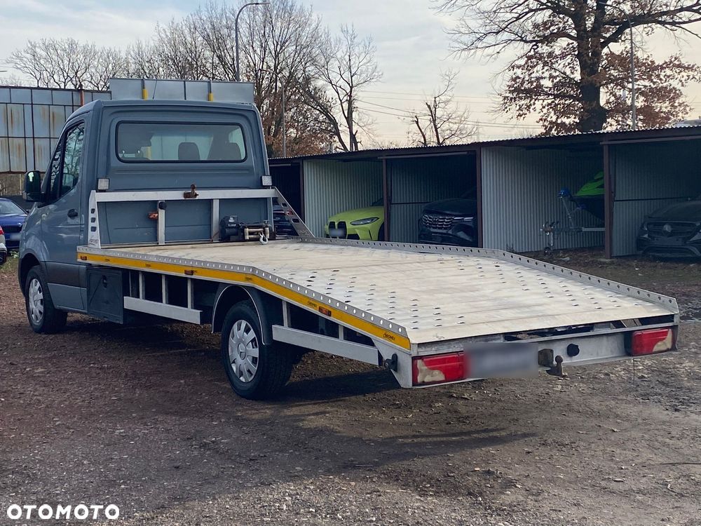 Mercedes-Benz Sprinter 319CDI V6 - 8