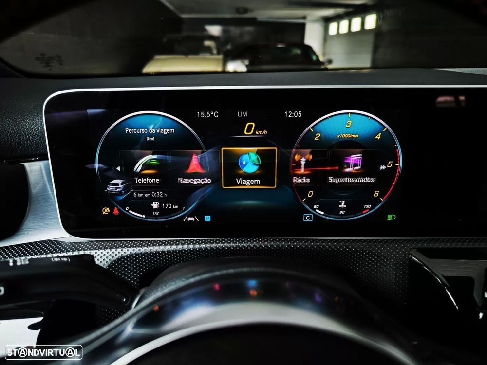 Mercedes-Benz A 180 d AMG Line - 32