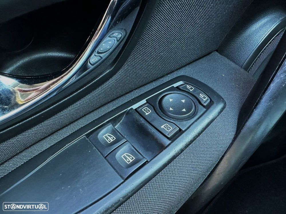 Renault Mégane Coupe 1.5 dCi Dynamique - 33