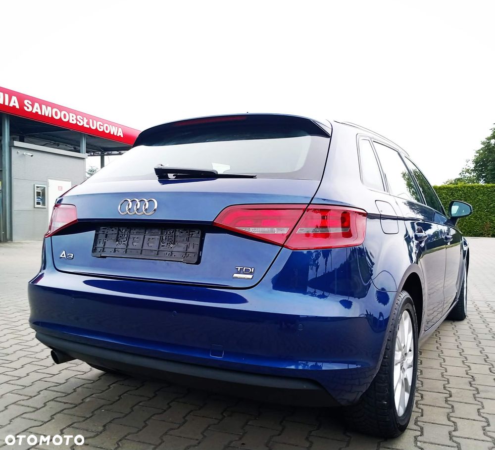 Audi A3 Sportback - 3