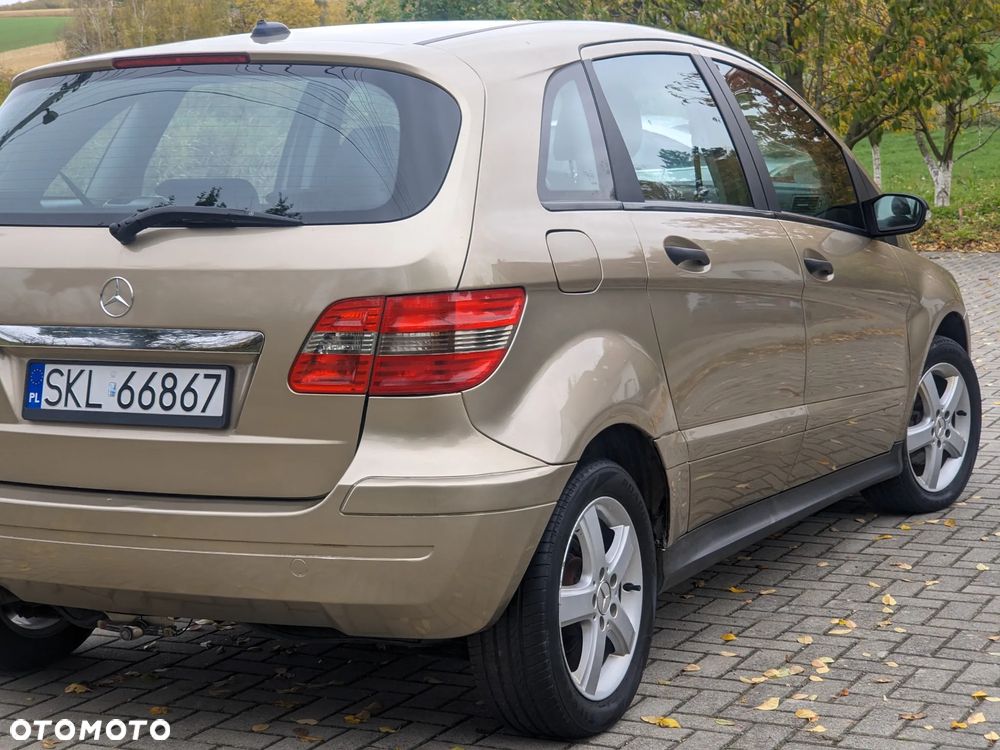 Mercedes-Benz Klasa B 170 - 32