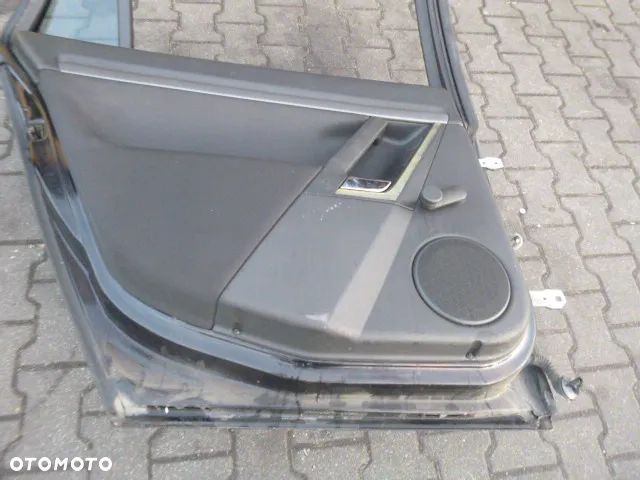 DRZWI LEWY TYŁ LEWE TYLNE KOMPLETNE OPEL VECTRA C KOMBI KOLOR Z20R - 17