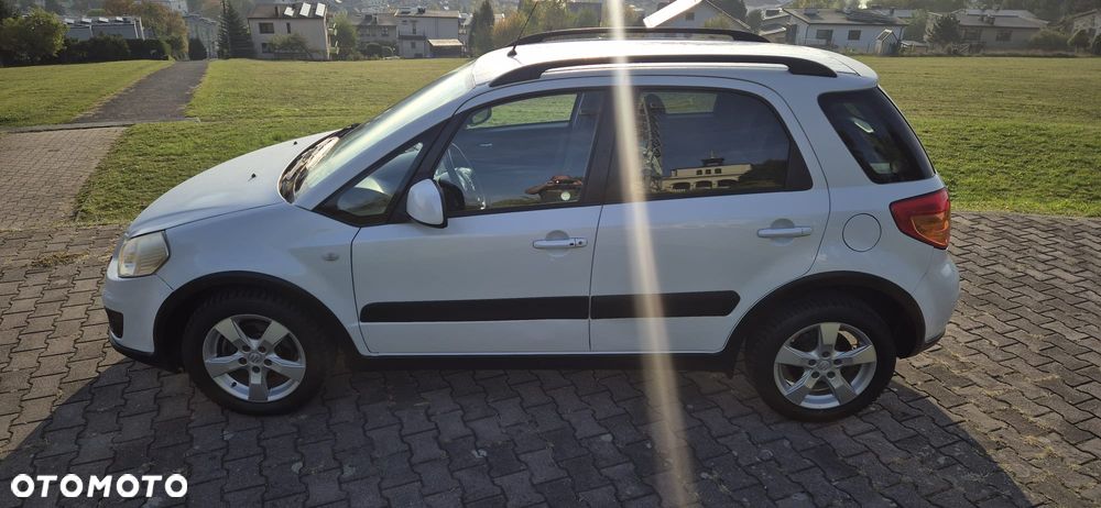 Suzuki Sx4 2010 photo 2