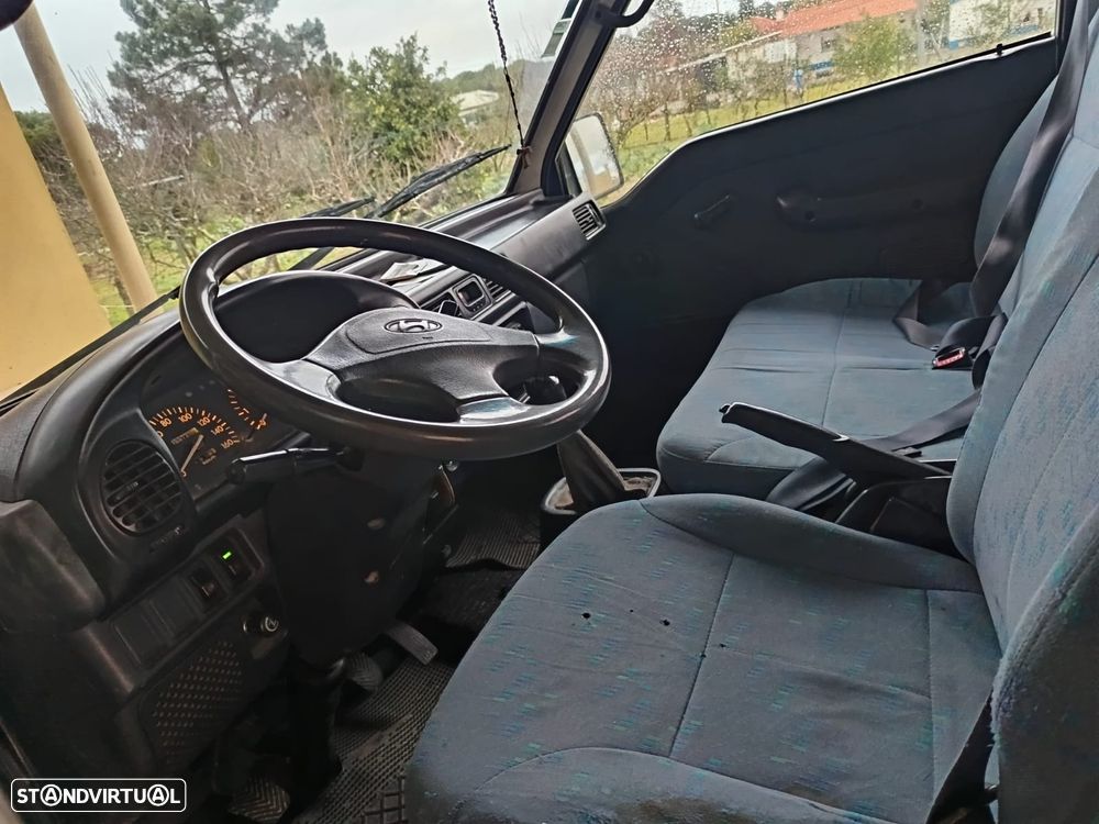 Hyundai H100 2.5 TD - 4