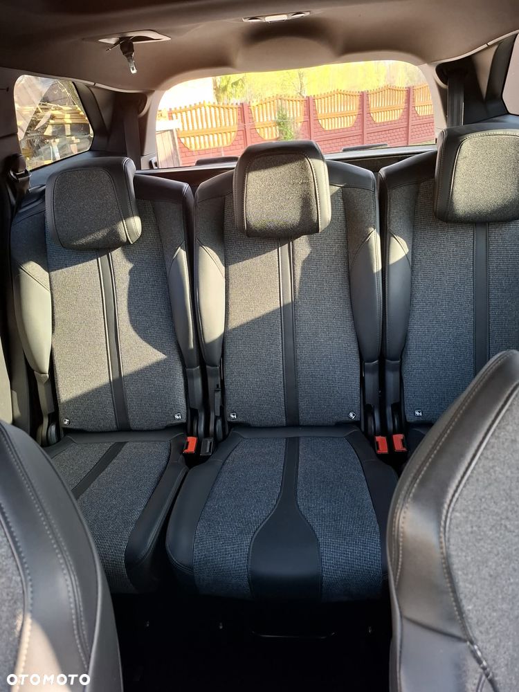 Peugeot 5008 BlueHDi 180 EAT8 GT - 17
