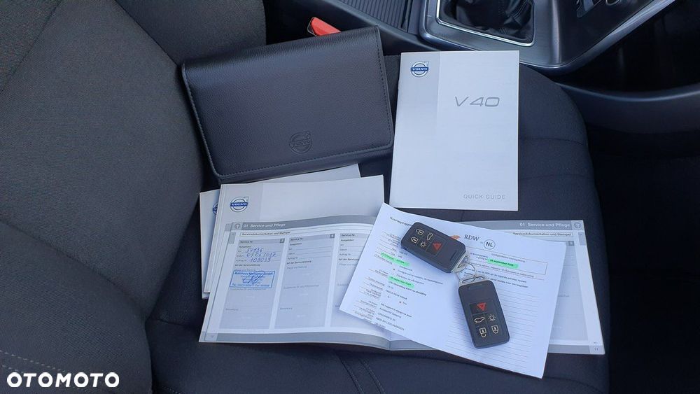 Volvo V40 D2 Kinetic - 28