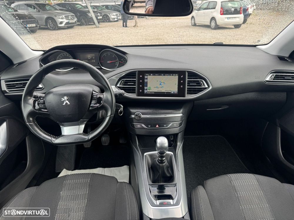 Peugeot 308 1.6 e-HDi Allure - 6