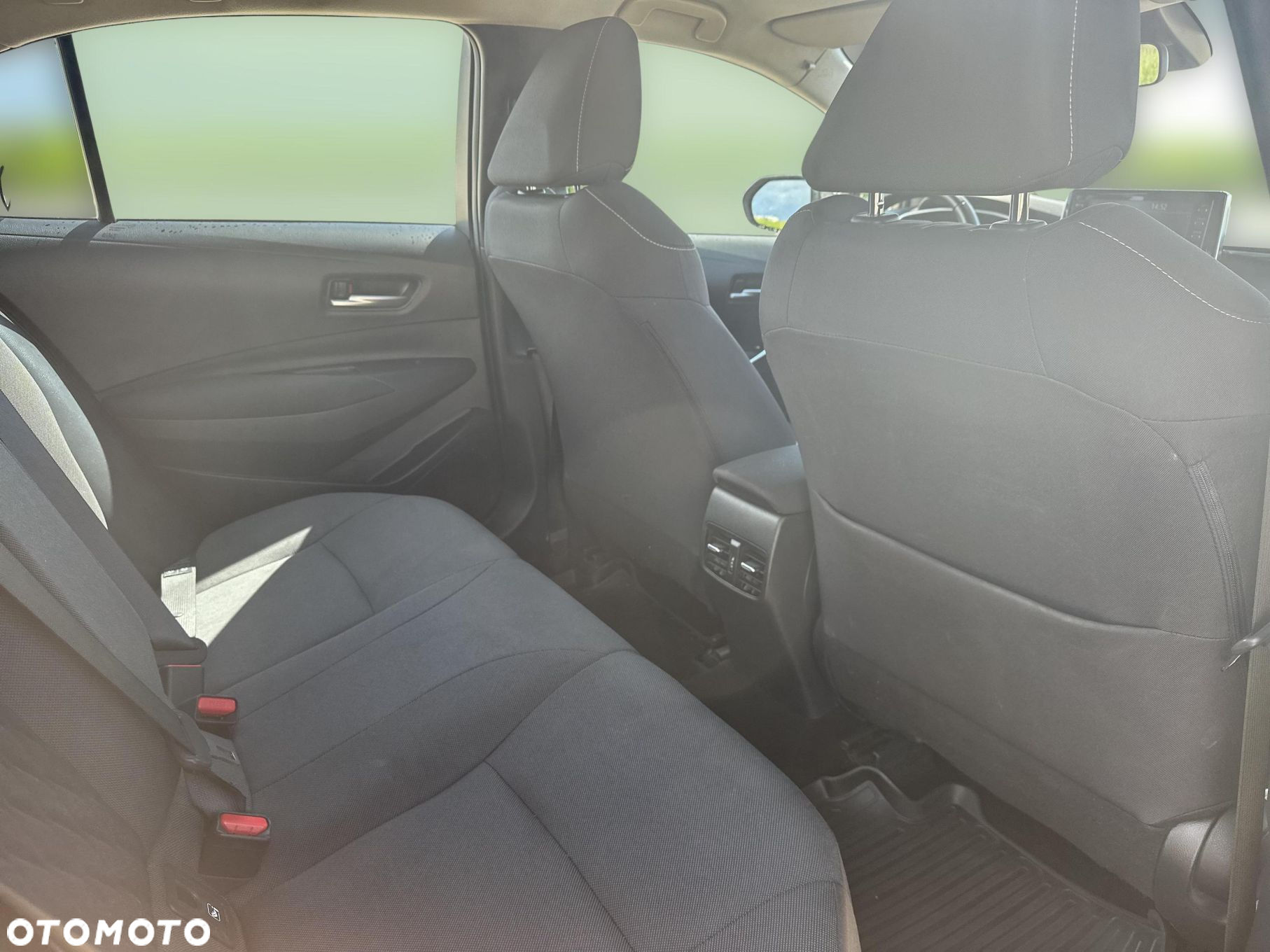 Toyota Corolla - 13