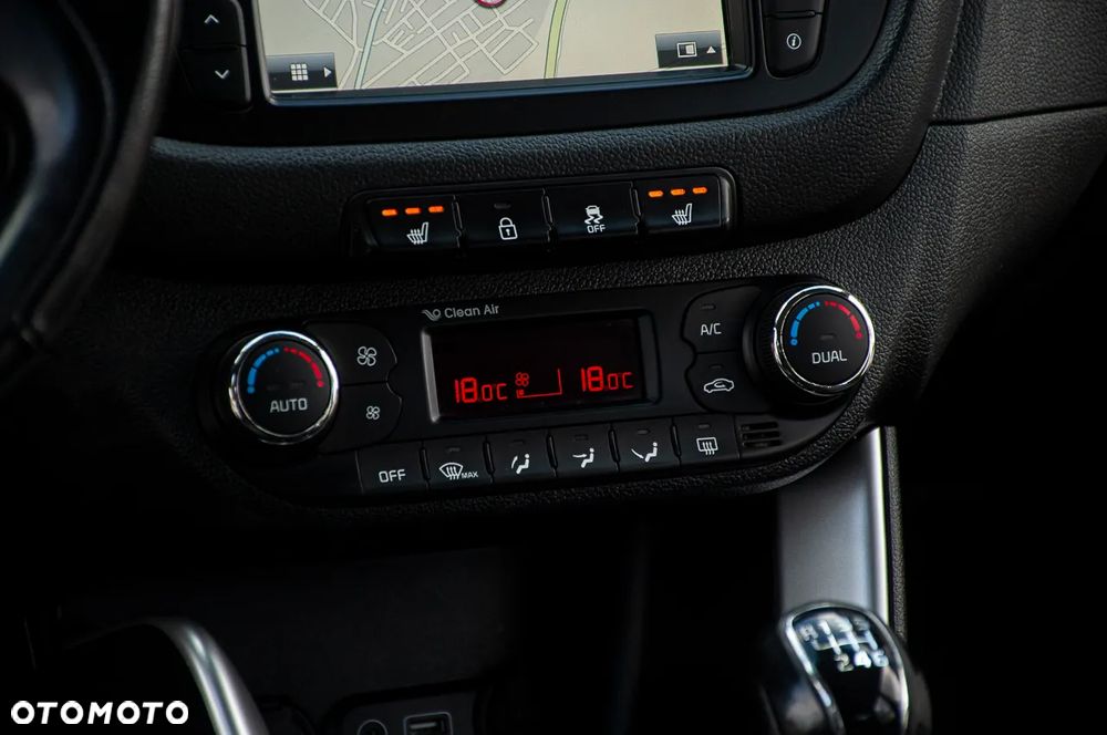 Kia Ceed 1.6 CRDi 136 ISG Platinum Edition - 28