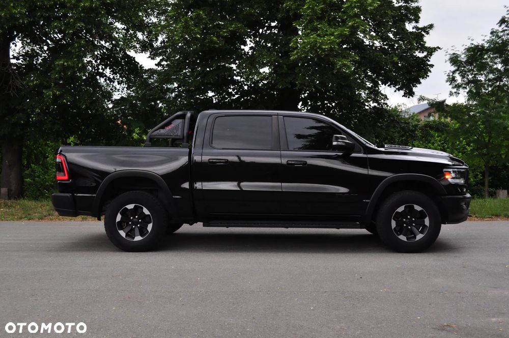 Dodge RAM - 12