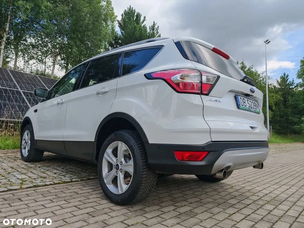 Ford Kuga 1.5 EcoBoost 2x4 Titanium - 14