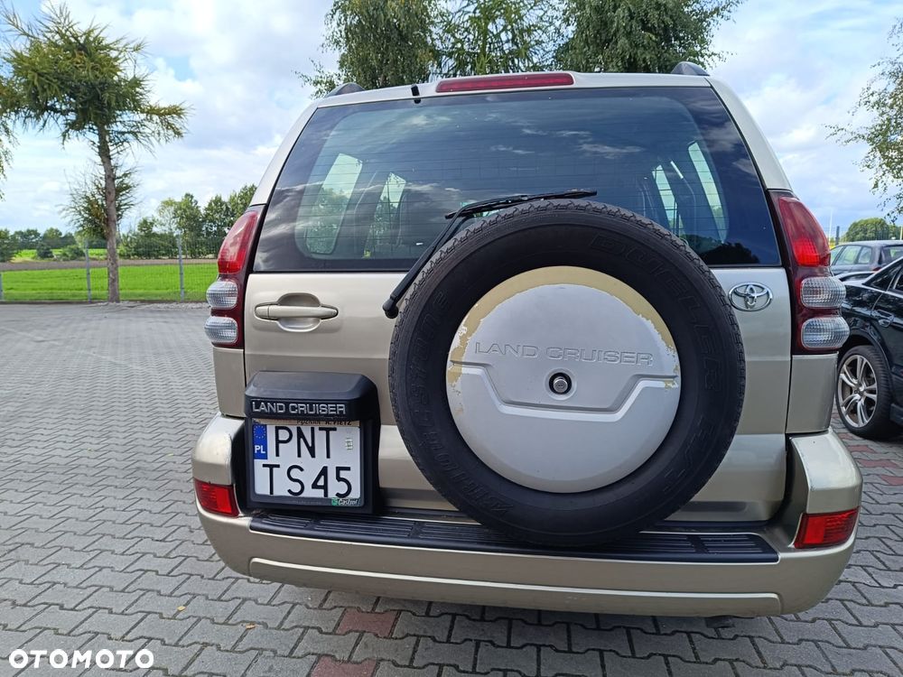 Toyota Land Cruiser - 8
