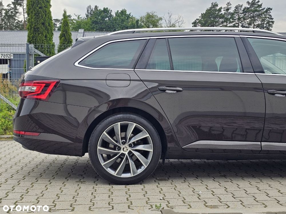 Skoda Superb 2.0 TDI L&K DSG - 9