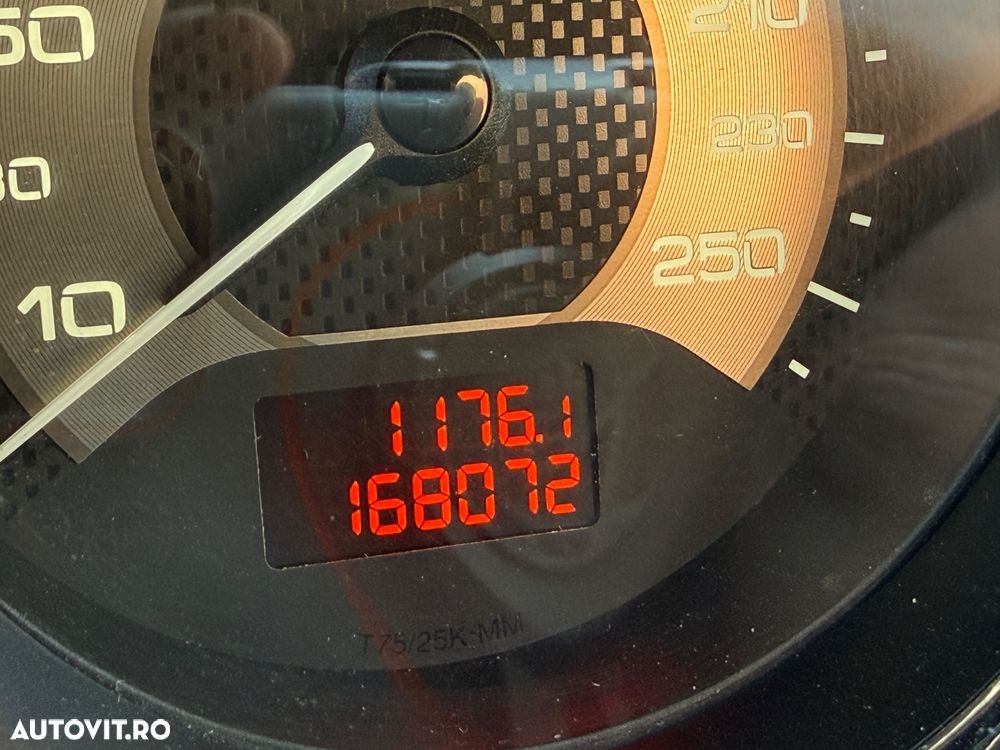 Peugeot RCZ 1.6 THP Sport - 13