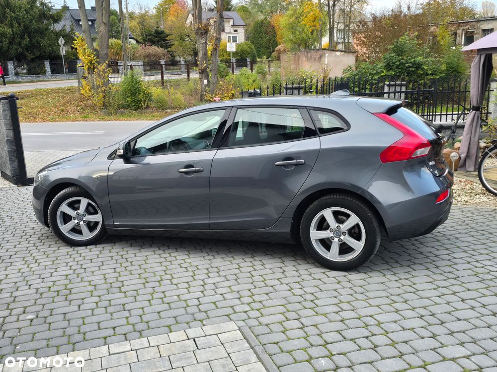 Volvo V40 D2 - 15